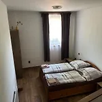 Feriehus S Privatnim Wellness V Podkrkonosi *