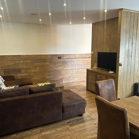 Ferienhaus S Privatnim Wellness V Podkrkonosi