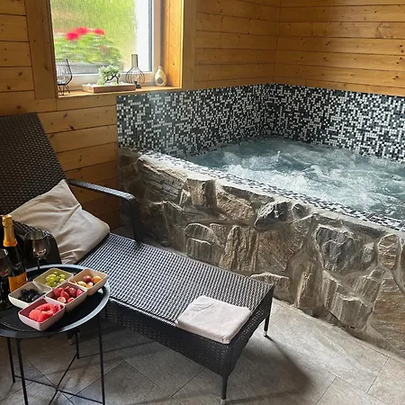 Ferienhaus S Privatnim Wellness V Podkrkonosi *